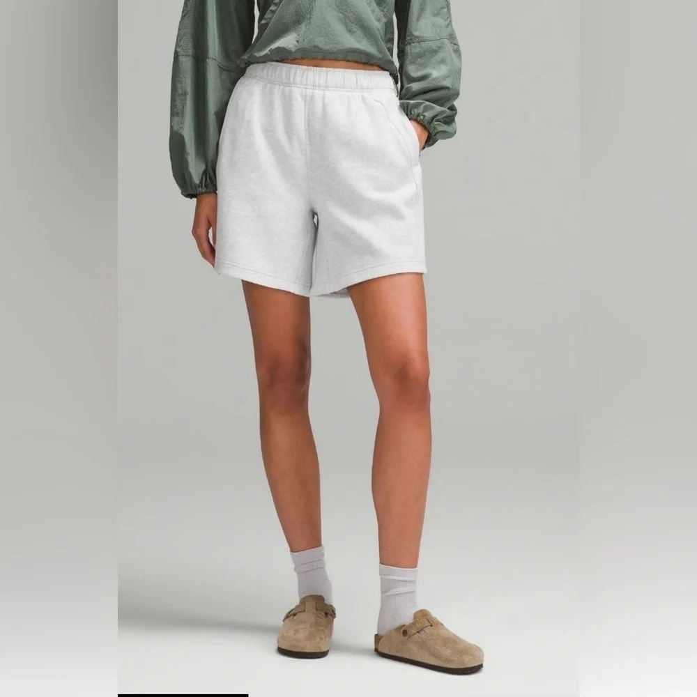 Lululemon Women's Heathered Gray Scuba‎ HR 5
